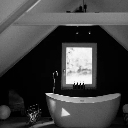 Villa The Annex Retreat - A Luxury Countryside *