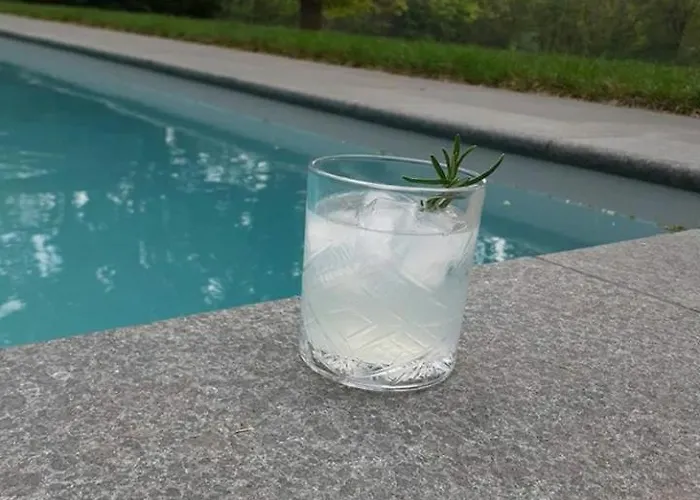 The Annex Retreat - A Luxury Countryside Villa